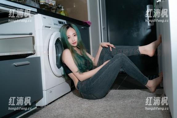 亲爱的，Bambi(밤비)的蕾丝写真合集，这证明了蕾丝的威力，比电视情节还精彩！