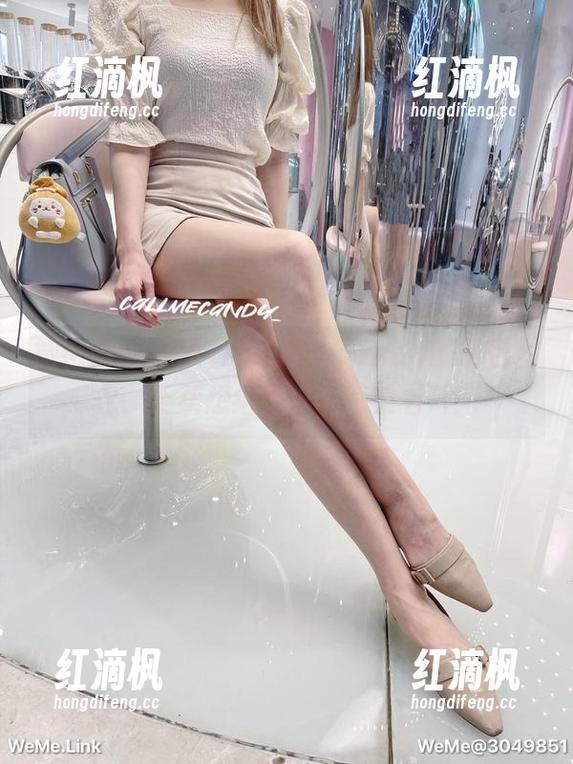 微密圈 - 看观看Callmecandy的粉色图包，不禁想给她求个糖果名片！