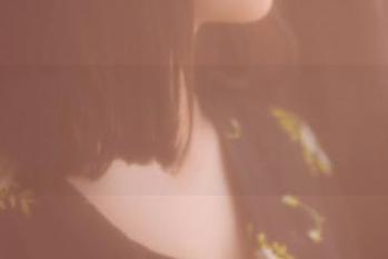 GIRLT果团网 – 水中花影，王语纯亲自策划的泳池写真集，水温很热哦！