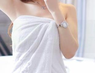 GIRLT果团网 – 看！陈雅漫与高跟鞋的令人捧腹套图更新——新奇不止于高度！