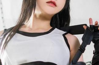 Hachi小芭黑色作品里的定制，到底是追求什么呢，难道我也该仿效？