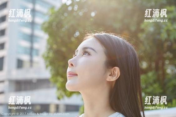 MiiTao蜜桃社 - 陆萱萱Cecilia的天台图集，免费的，你有没有私聊过？