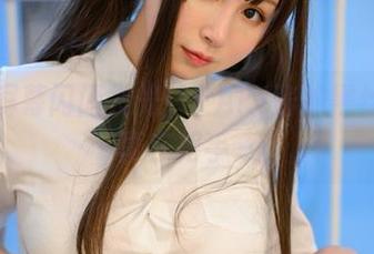 让你的屏幕闪闪发光！PAKI酱的黑丝高清写真在招手～