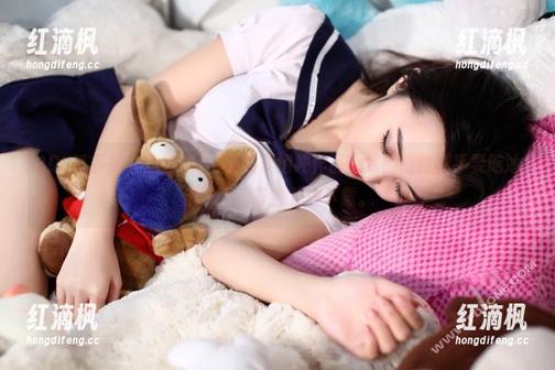 PDL潘多拉 - 这些Ellie艾栗栗清纯作品，我的眼睛几乎要吃冰淇淋了，等会儿去下载。