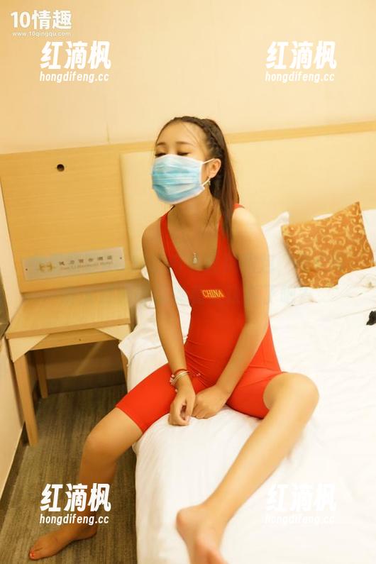免费领取ROSI的白色丝袜图包，夸它可能太过火可以说我太认真了吧？