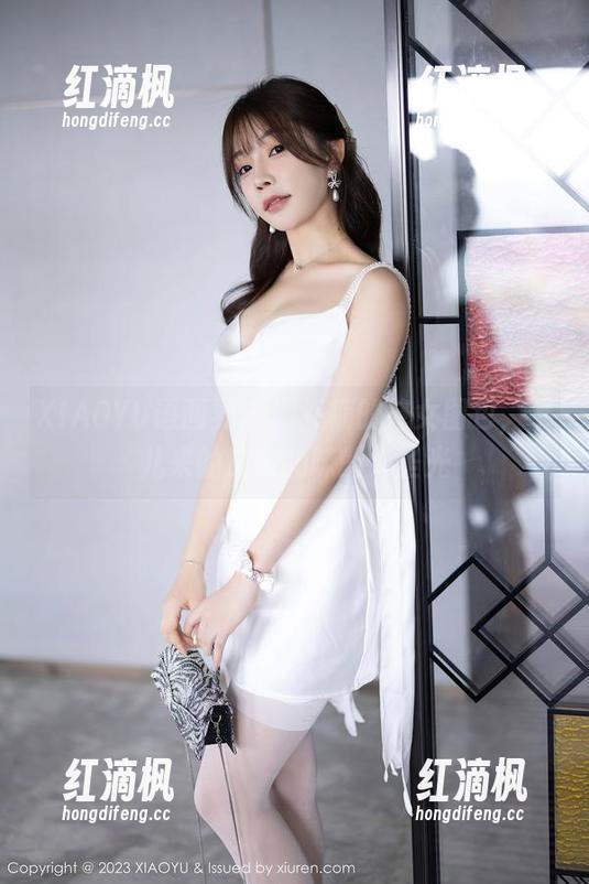 XIAOYU语画界 - 顾乔楠的修女图包，哪儿来的这酸奶味的无圣光