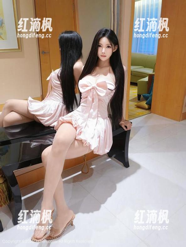 Xiuren秀人网 - 当镂空内衣撞上黑丝西装，周慕汐fairy开启新篇章，亲们，福利图片奉上！