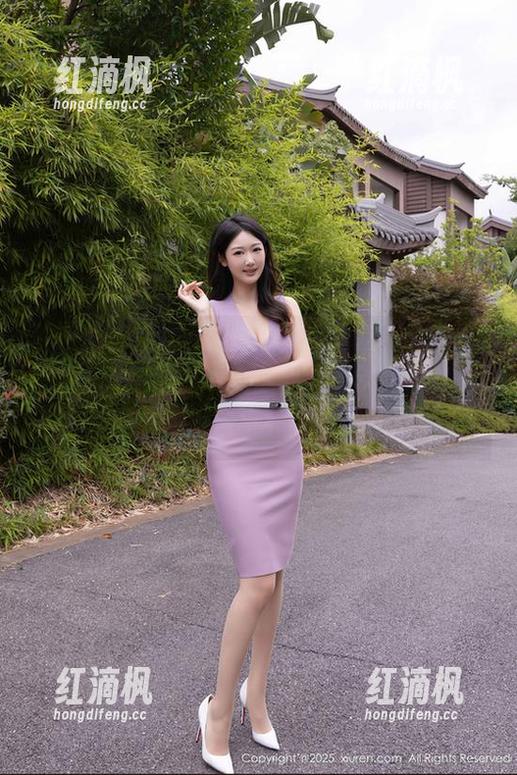 Xiuren秀人网 - 这图包，不争气地总想让我多瞧奈奈Fox的吊带，每一眼都值得一次小尖叫。
