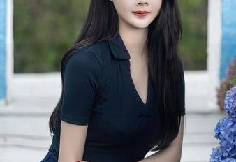 Xiuren秀人网 – 拍黄瓜girl的蕾丝作品，分享那个‘我没看懂’的瞬间！