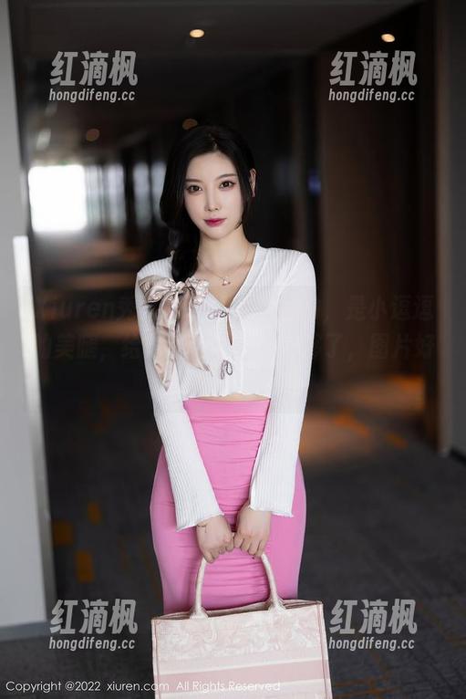Xiuren秀人网 - 没啥装逼的，是小逗逗的美腿，给你看无圣光的就够了，图片好评如潮！