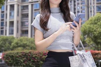 Xiuren秀人网 – 短裤+李宓儿=无法拒绝的组合，快来下载图片