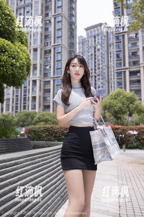 Xiuren秀人网 - 短裤+李宓儿=无法拒绝的组合，快来下载图片