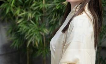Xiuren秀人网 – 偶然看到了陆萱萱的会前准备，原图像极了我的某个不靠谱朋友