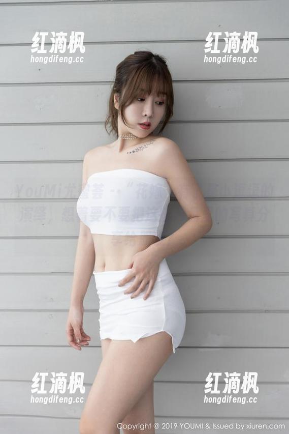 YouMi尤蜜荟 - “花嫁”有了是小逗逗的演绎，想着要不要把这些网盘里的写真分享给朋友？