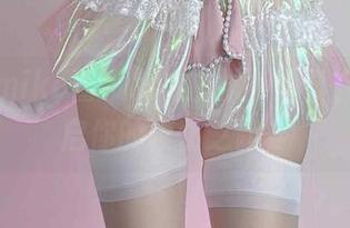 这就是miko酱ww的白衬衫写真，免费开启你的模仿之路！