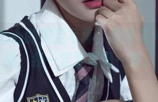 丽柜 – 心心的美足写真，没有圣光的真实感，我一定要再看一遍。