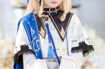 看了九柒喵的美脚图包，不得不感叹，这脚也太吸睛了吧