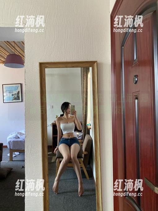 微密圈 - 你文茜图包大公开：穿上运动短裤后，连小宇宙都快要爆发！