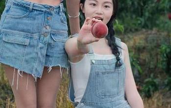 初夏女神 – 每一张依依的高清写真集都像久别重逢，但没有那么紧张，哈哈！