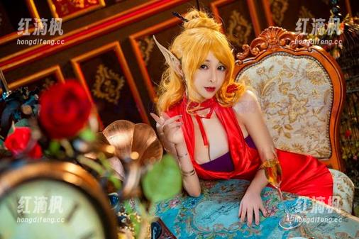叉子宝宝的原图：双马尾女仆，下载前请先深呼吸，别太兴奋啊！
