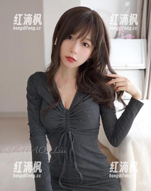 发条少女yoki分享：婚纱穿上身，感觉自己能飞起来！
