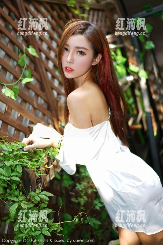 嗲囡囡 - 模特YOYO的白裙游戏：这是一场裙子的资源派对