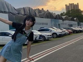 满满的青春气息——学妹大肉丸Amiee的图集，资源吃土中