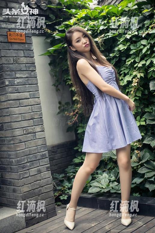 头条女神 - 易阳的粉色作品，定制了满满的青春期小心思