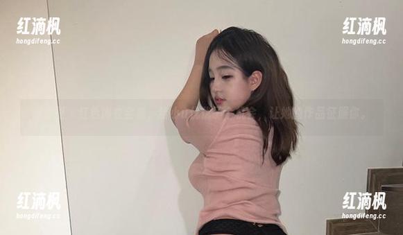 微密圈 - 红色内衣全集，给小u优优子个机会，让她的作品征服你。