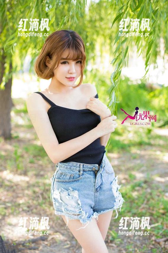尤果网 - 免费下载的Mikka涵涵制服图册，真想把这阵套路学起来！