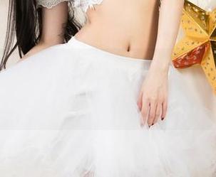 尤果网 – 观看心儿的美腿图包，顺便看看我自己有没有瘦几斤？