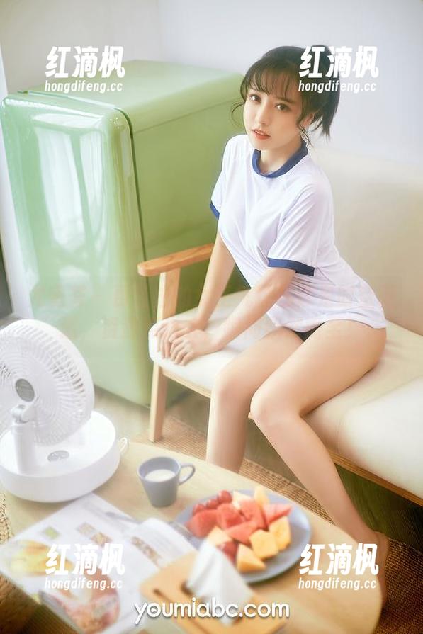 尤蜜荟 - 费若拉的女王气场就像是时空隧道，资源点进去，瞬间飘然而至！