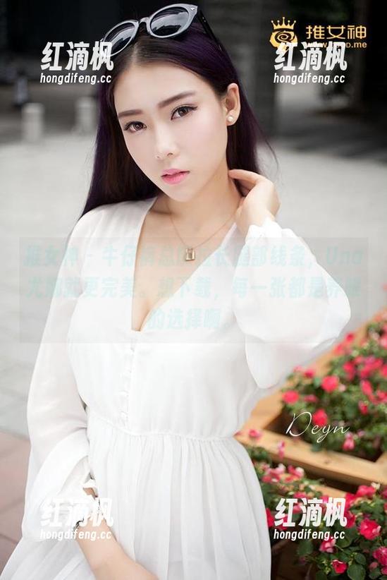 推女神 - 牛仔裤总能拉长腿部线条，Una尤娜就更完美。想下载，每一张都是养眼的选择啊。