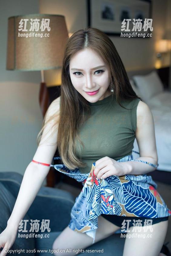 推女神 - 莫雅淇：网盘里的女王，穿越文件的迷雾…