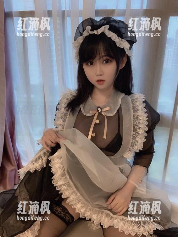 豹纹是依酱呀最新出炉的无圣光套图，雷厉风行的灵动感！