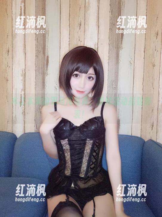 木之本果的双马尾写真，撩妹波动指数爆表！