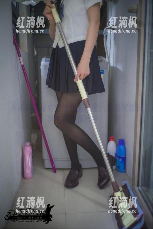 木花琳琳是勇者 木花琳琳是勇者的校服美图:你确定她是学生而不是模特?