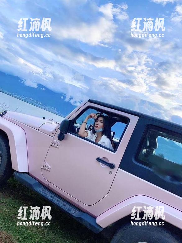 微密圈 - 观看！林子喵Lynne在比基尼里的每一面，种草就靠“她”，但我心里还有小九九……