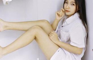 果团网 – 云菲菲的双人私拍：举手投足间，友谊的小船说翻就翻！