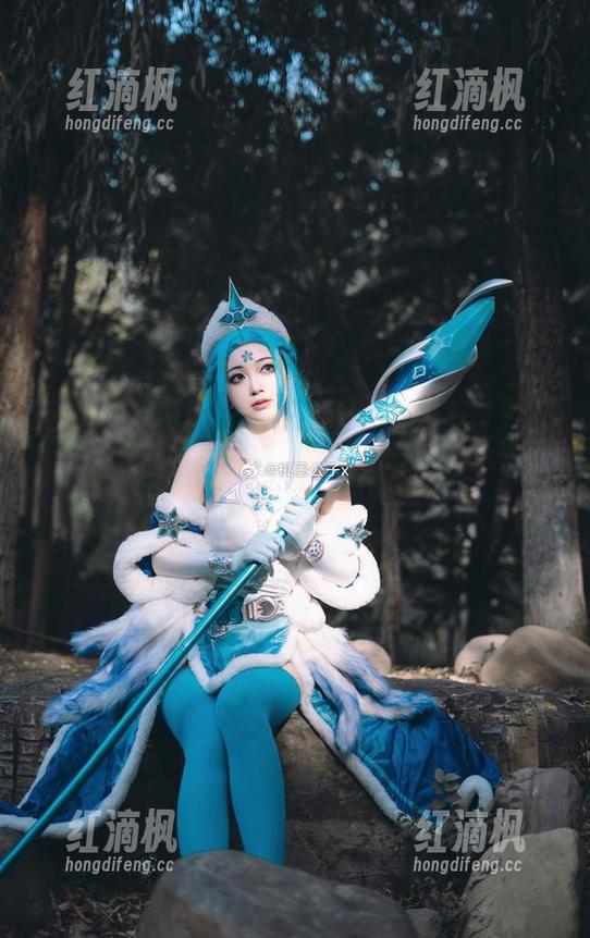 咳，桃墨公子的蕾姆万圣节图包，让我在这投影中犯了一些甜腻的错。