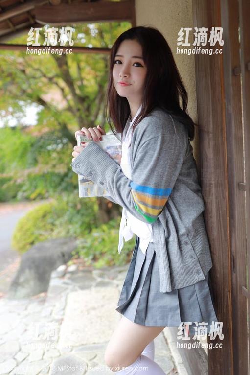 模范学院 - Laura张小妮《厨娘》写真：下载这些让厨房变得不再无聊的画面吧！