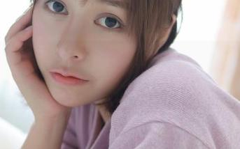 模范学院 – 艾希儿的黑色写真，图库里的优雅一角