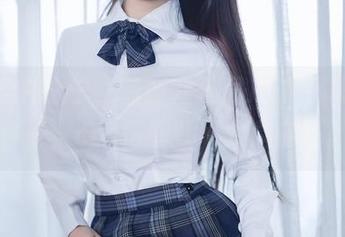 小小樱井宁宁，最新双马尾JK，那段时间真好，cos得有些不太真实呢。