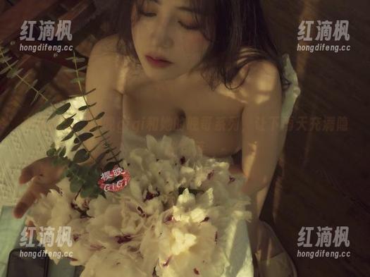 樱晚gigi 高清合集,樱晚gigi和她的晚哥系列,让下雨天充满隐秘角落
