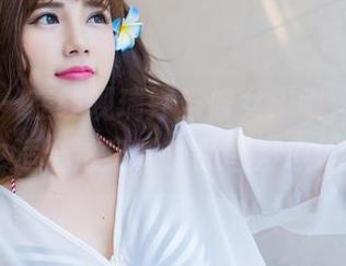 爱蜜社 – 在线观瑞妤当修女：喂，没准我也适合这身呢？原图没敢P！