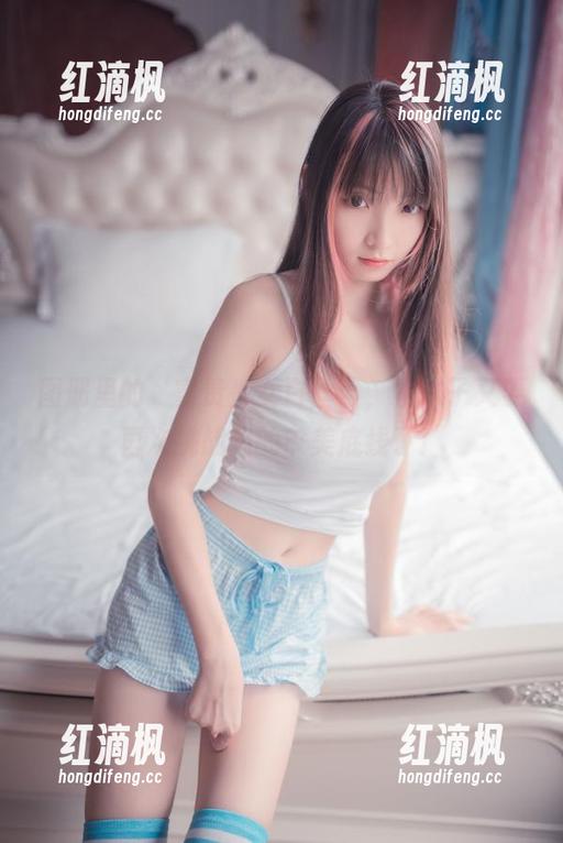 图册里的‘富贵少女白丝’，祖木子又要再次挑战我的审美底线了！