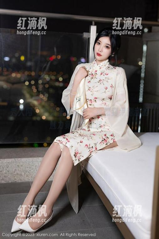 秀人网 - 图集里的黑色，没想到尹甜甜的魅力竟那么浓郁！