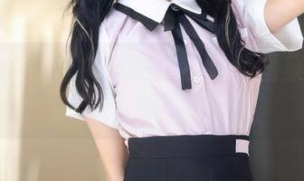 秀人网 – 牛仔裤？是小逗逗的图集中还有更多无奈与尴尬。