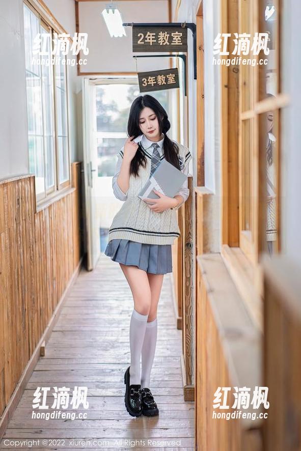 秀人网 - 最新的校服写真，蛋蛋宝你确定你不是在招收小朋友吗？