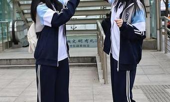 秀人网 – 校服图册，陈念灵Vickyao真是个让人意外的风景。